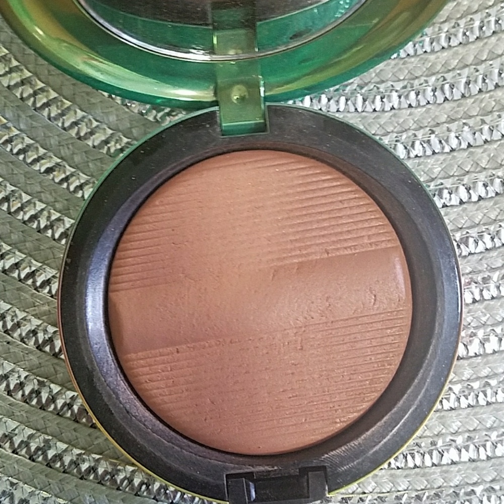 MAC golden rinse bronzer